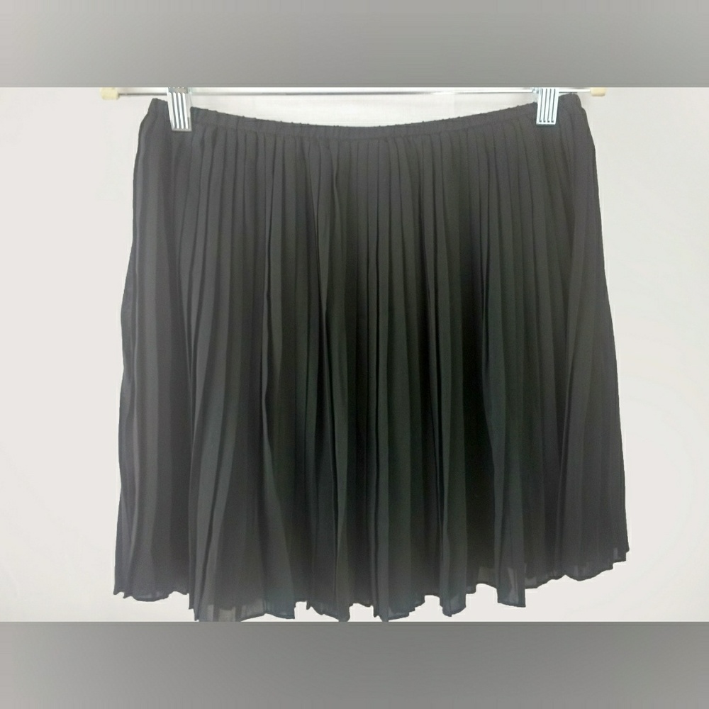 Frenchi Black Pleated Mini Skirt
